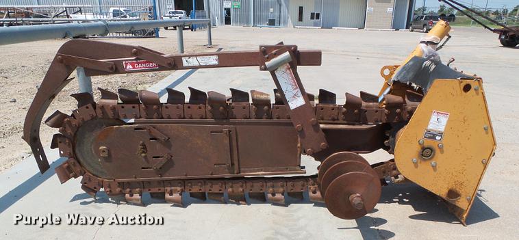 image for item DD5850 Case H939301 trencher