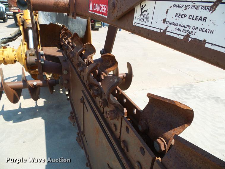 image for item DD5850 Case H939301 trencher