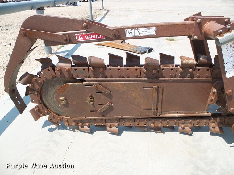 image for item DD5850 Case H939301 trencher