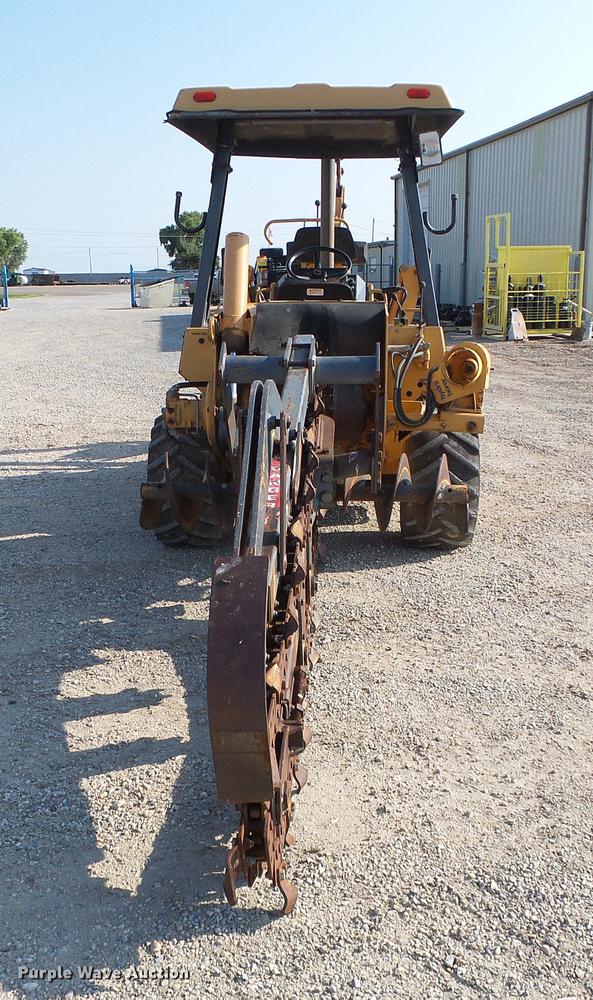 image for item DD5854 1999 Case 660 trencher