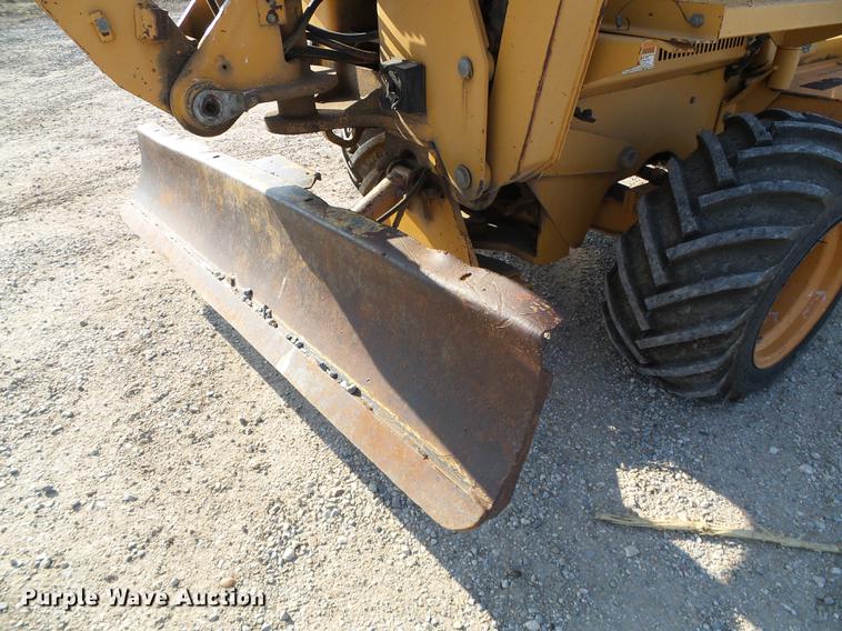 image for item DD5854 1999 Case 660 trencher