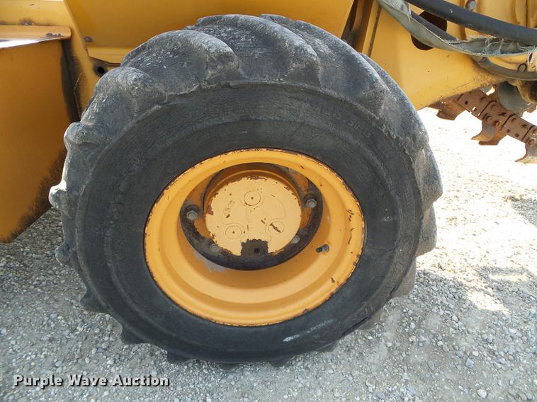 image for item DD5854 1999 Case 660 trencher