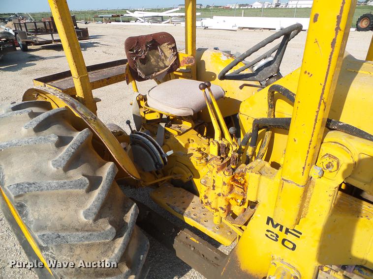 image for item DD5855 Massey Ferguson MF30 tractor