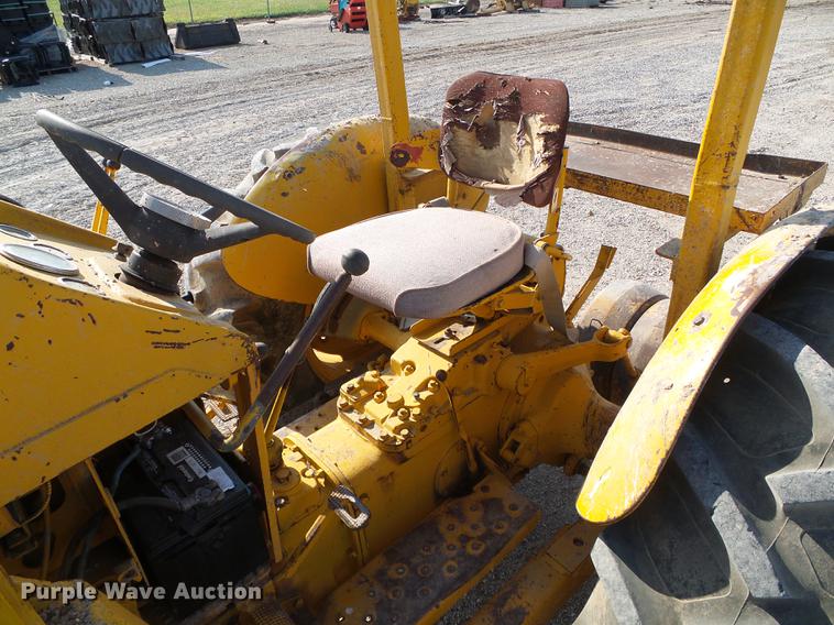 image for item DD5855 Massey Ferguson MF30 tractor