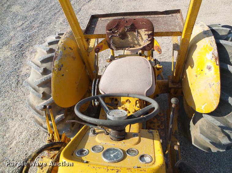 image for item DD5855 Massey Ferguson MF30 tractor