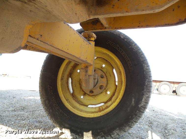 image for item DD5855 Massey Ferguson MF30 tractor