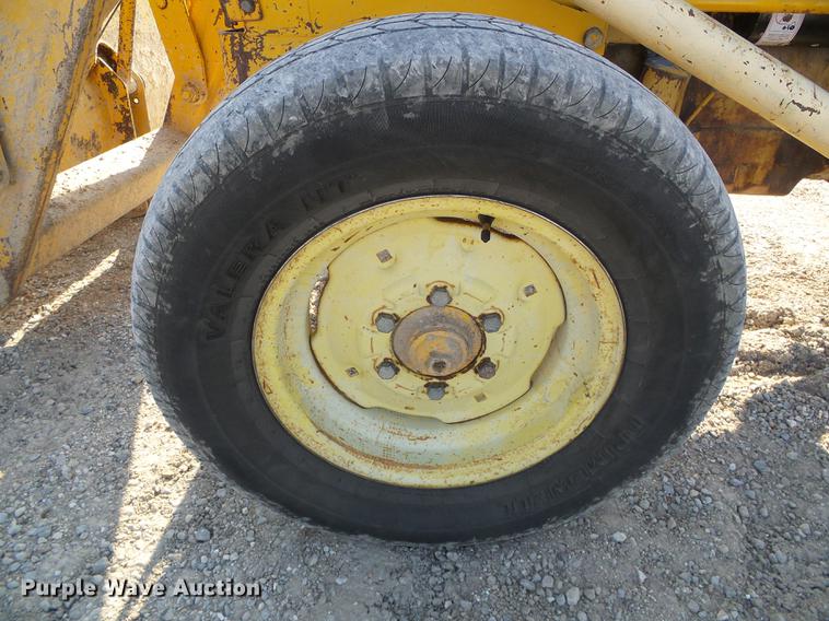 image for item DD5855 Massey Ferguson MF30 tractor