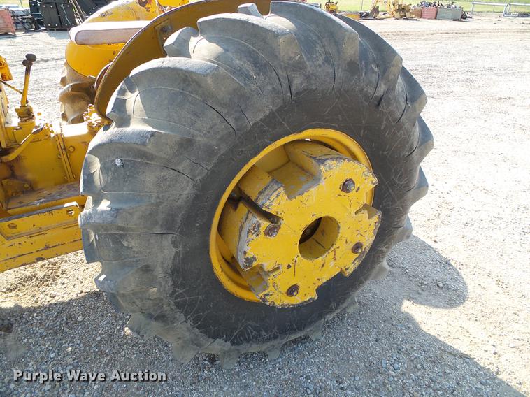 image for item DD5855 Massey Ferguson MF30 tractor