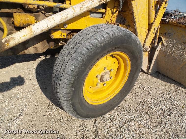 image for item DD5855 Massey Ferguson MF30 tractor