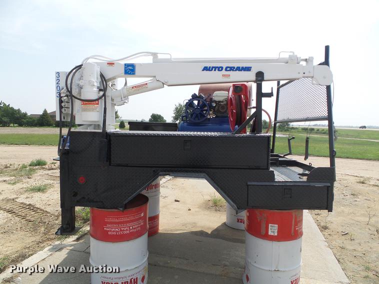 image for item DD5871 Flatbed with crane