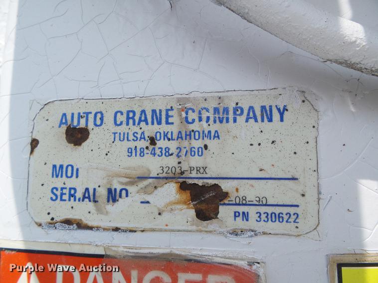 image for item DD5871 Flatbed with crane