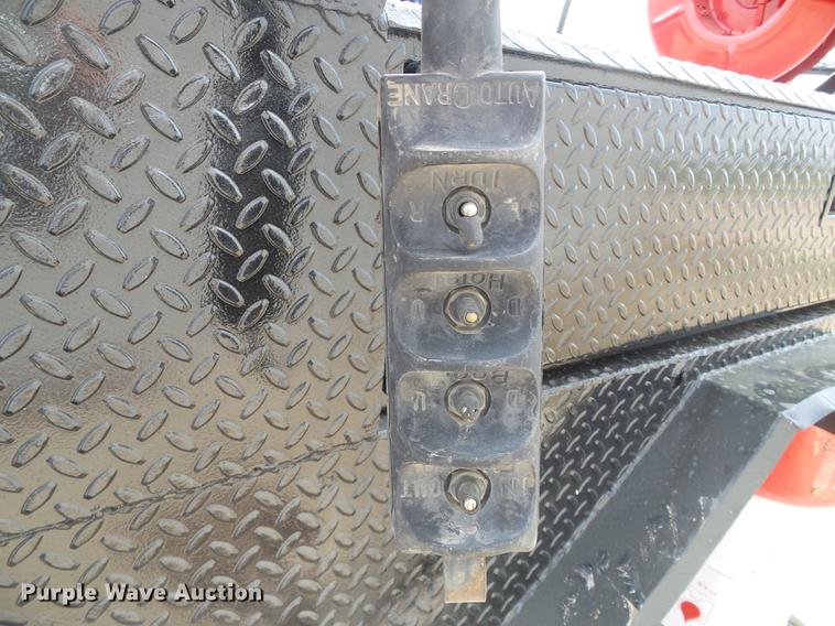 image for item DD5871 Flatbed with crane