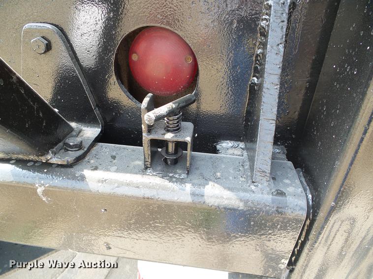 image for item DD5871 Flatbed with crane