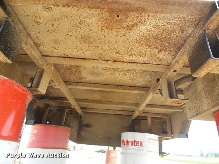 image for item DD5871 Flatbed with crane