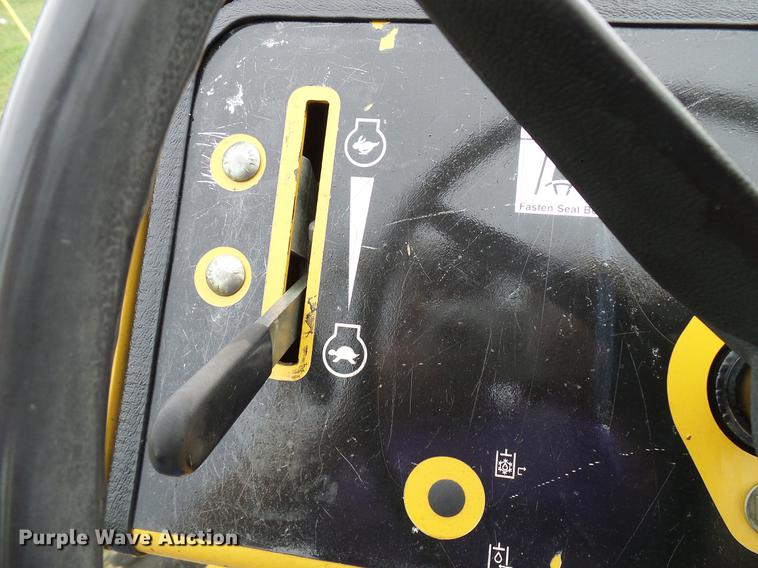 image for item DD5921 2007 Vermeer RT350 trencher