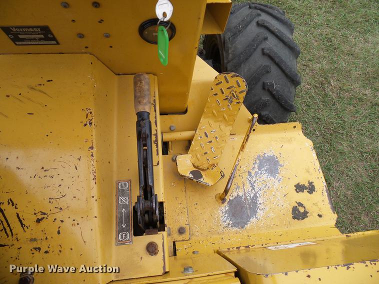 image for item DD5921 2007 Vermeer RT350 trencher