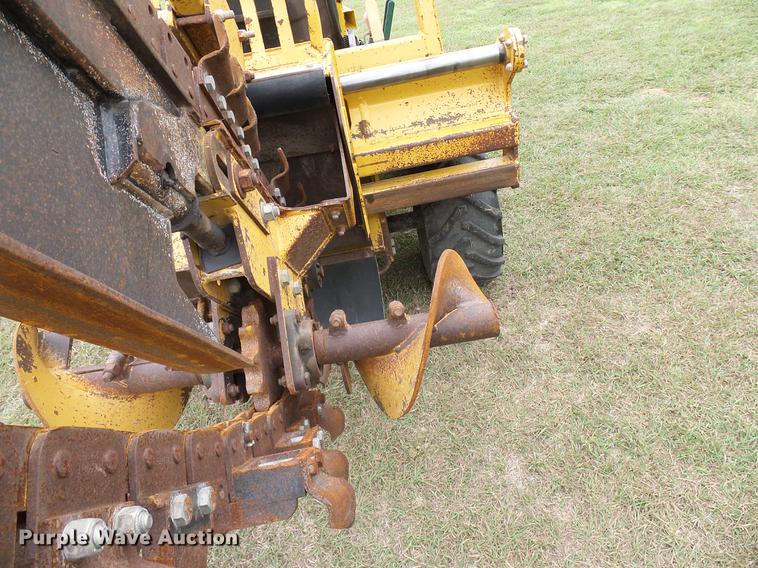 image for item DD5921 2007 Vermeer RT350 trencher