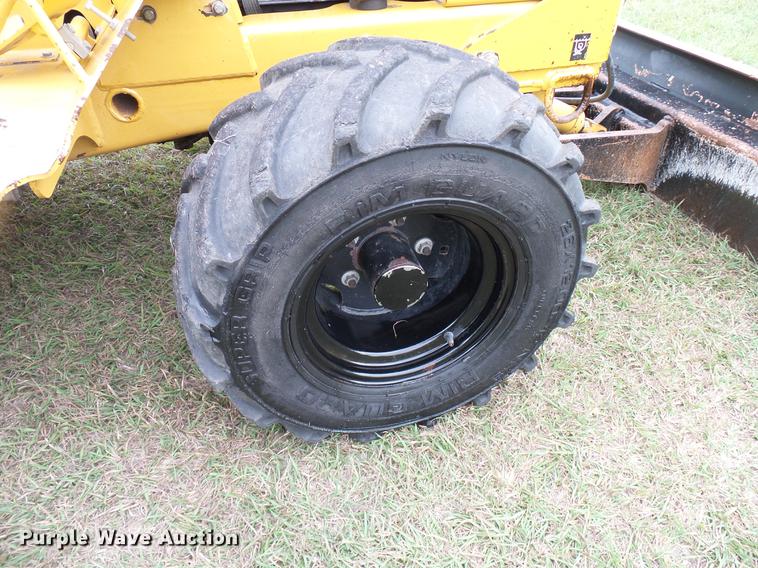 image for item DD5921 2007 Vermeer RT350 trencher