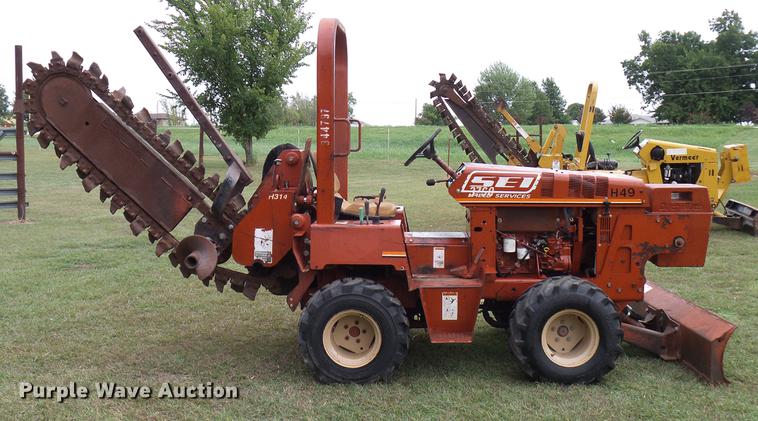 image for item DD5922 2000 Ditch Witch 3700DD trencher