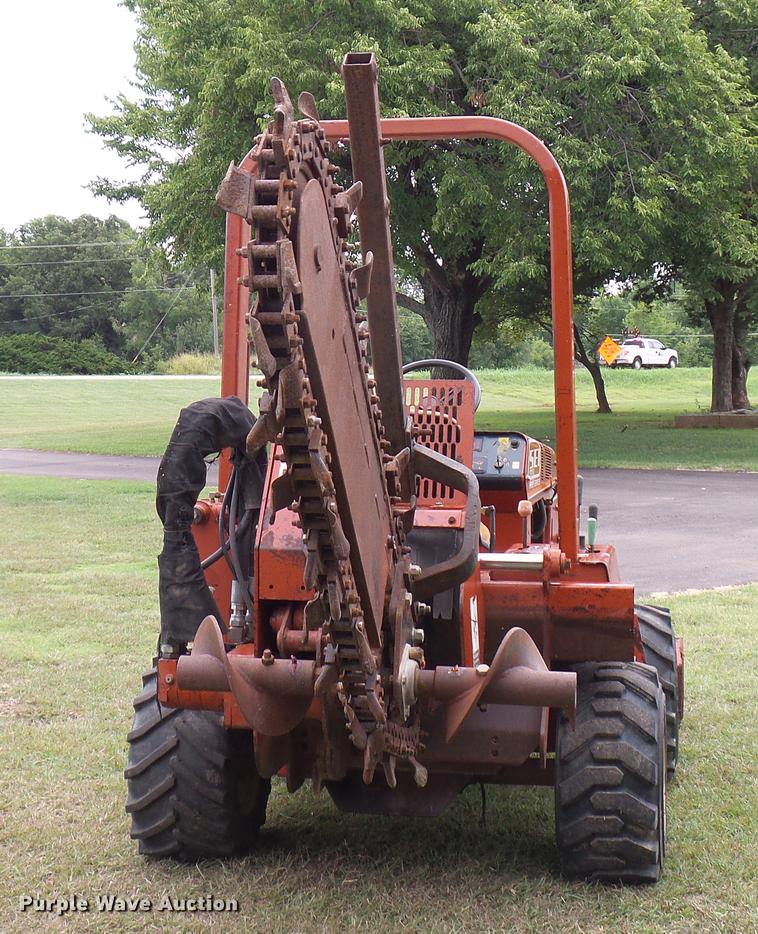 image for item DD5922 2000 Ditch Witch 3700DD trencher