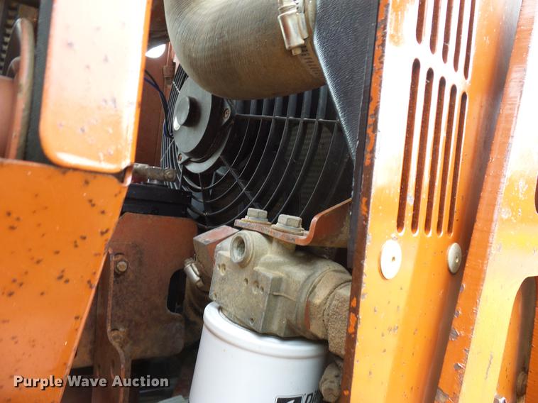 image for item DD5922 2000 Ditch Witch 3700DD trencher