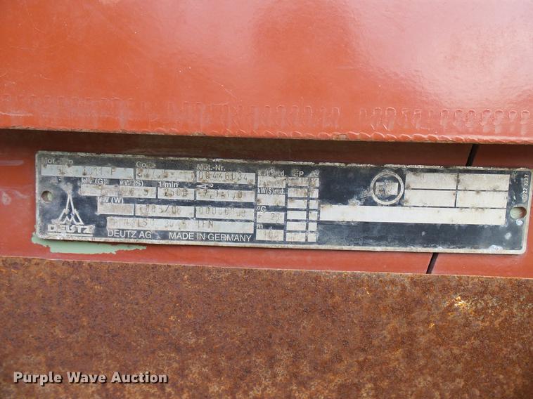 image for item DD5922 2000 Ditch Witch 3700DD trencher