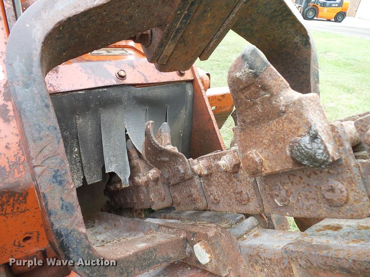 image for item DD5922 2000 Ditch Witch 3700DD trencher