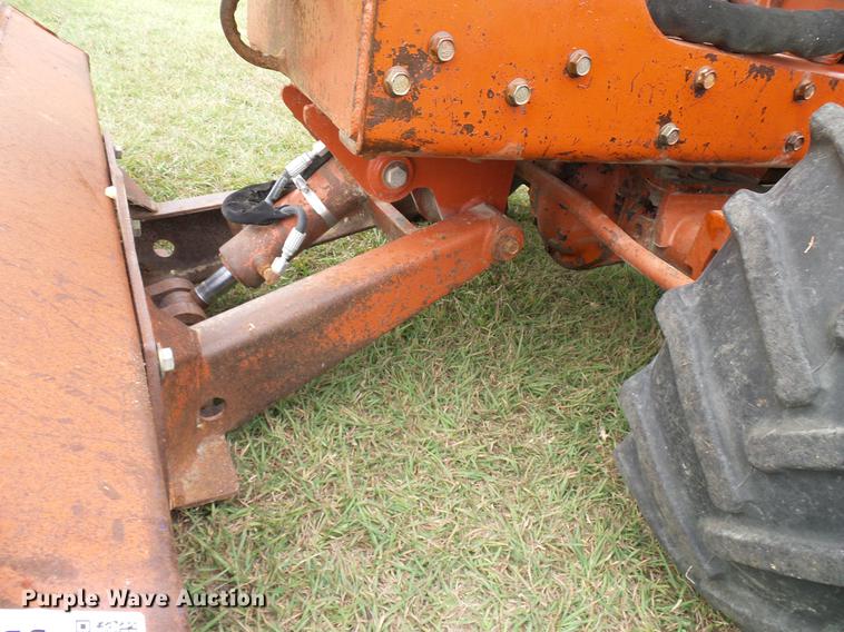 image for item DD5922 2000 Ditch Witch 3700DD trencher