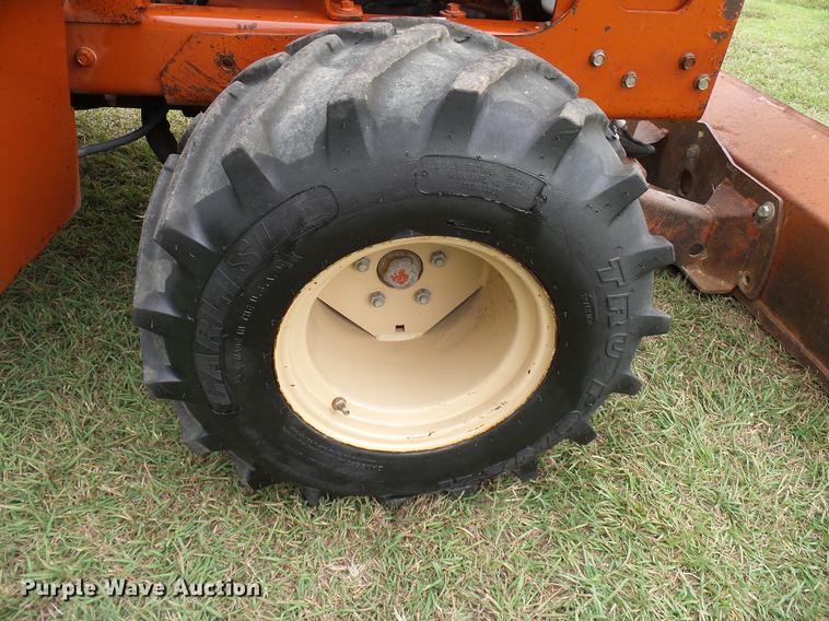 image for item DD5922 2000 Ditch Witch 3700DD trencher