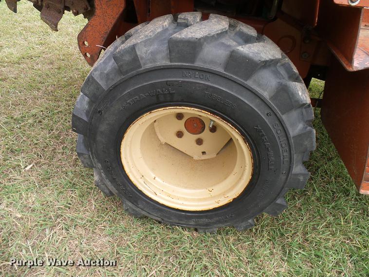 image for item DD5922 2000 Ditch Witch 3700DD trencher