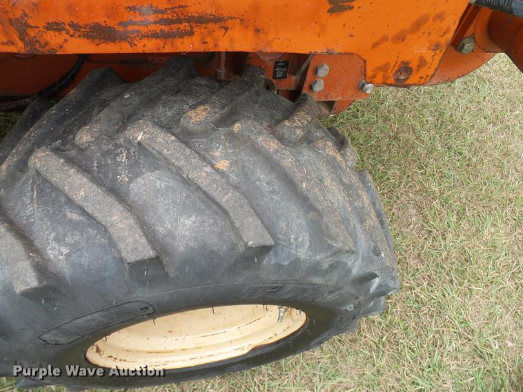 image for item DD5922 2000 Ditch Witch 3700DD trencher