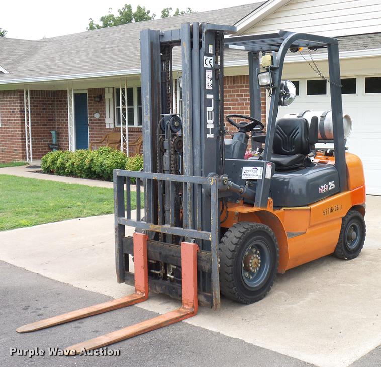 image for item DD5923 2012 Heli GPYD25-TY3 forklift