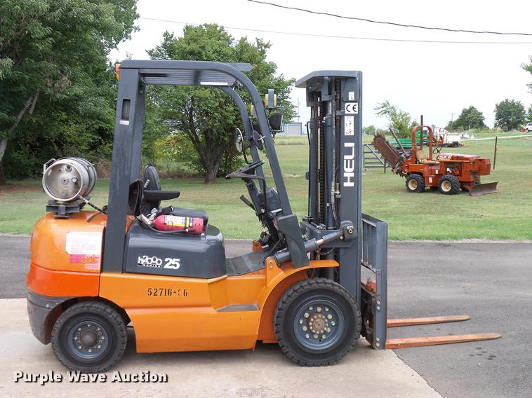 image for item DD5923 2012 Heli GPYD25-TY3 forklift