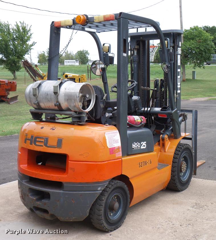 image for item DD5923 2012 Heli GPYD25-TY3 forklift