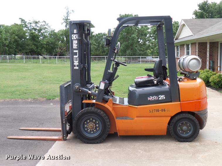 image for item DD5923 2012 Heli GPYD25-TY3 forklift
