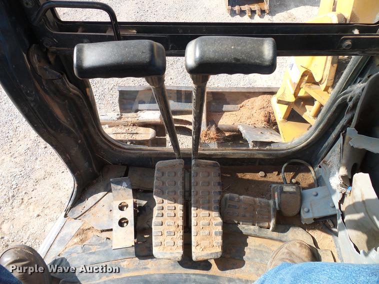 image for item DD5926 2006 Case CX80 mini excavator