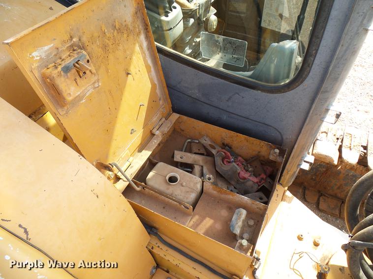 image for item DD5926 2006 Case CX80 mini excavator