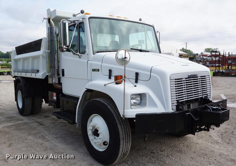 image for item DD6473 2003 Freightliner FL80 dump truck
