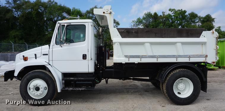 image for item DD6473 2003 Freightliner FL80 dump truck