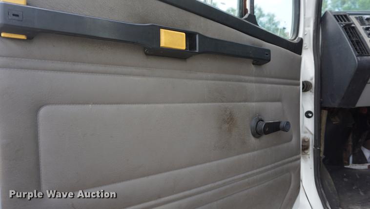 image for item DD6473 2003 Freightliner FL80 dump truck