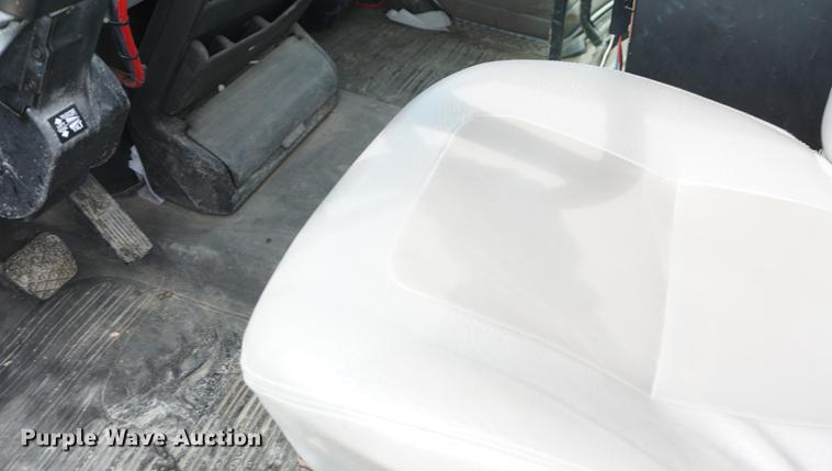 image for item DD6473 2003 Freightliner FL80 dump truck