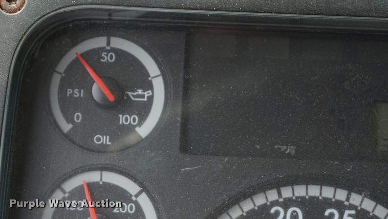 image for item DD6473 2003 Freightliner FL80 dump truck