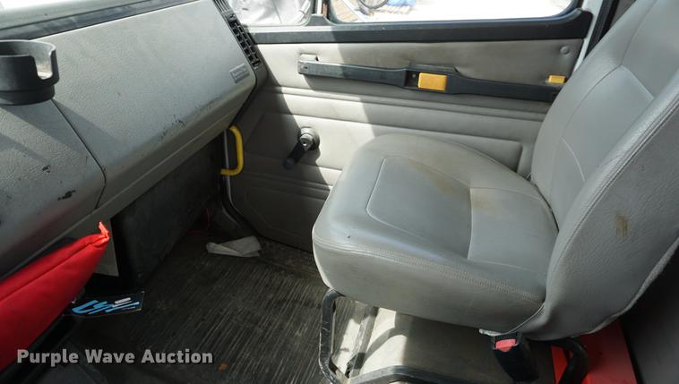 image for item DD6473 2003 Freightliner FL80 dump truck