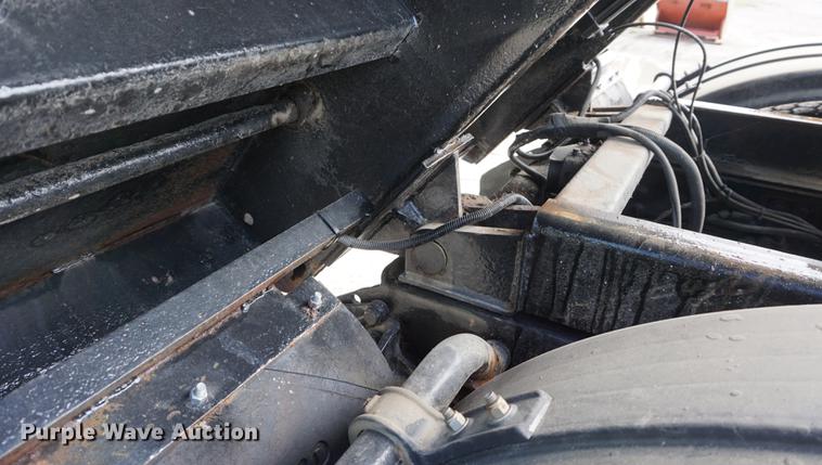 image for item DD6473 2003 Freightliner FL80 dump truck