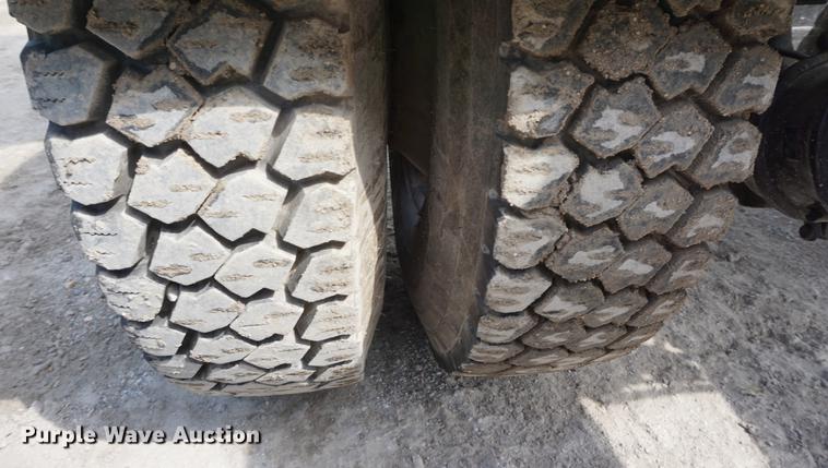 image for item DD6473 2003 Freightliner FL80 dump truck