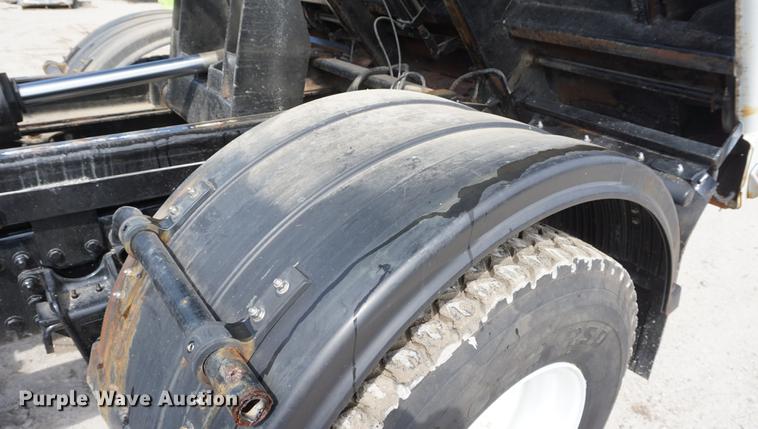 image for item DD6473 2003 Freightliner FL80 dump truck