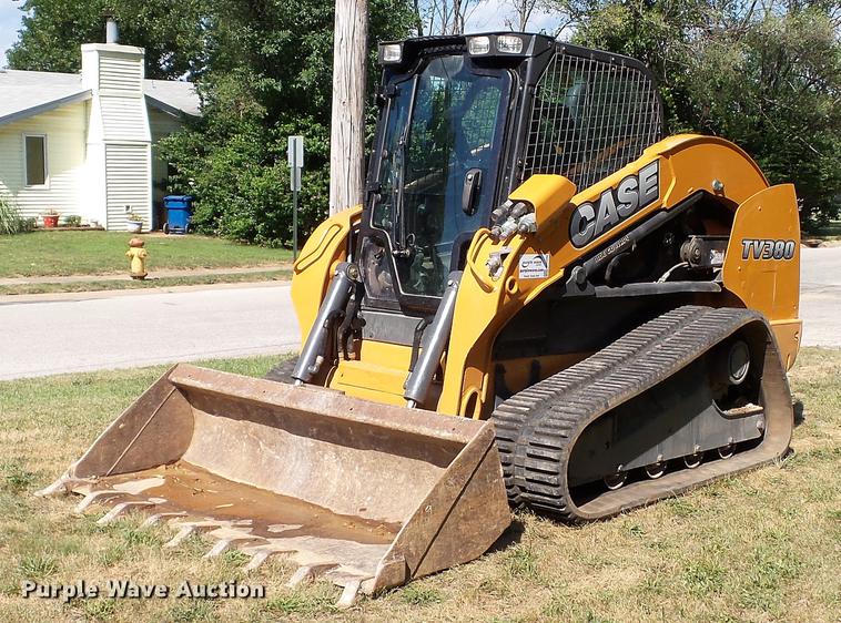 image for item DD7293 2015 Case TV380 skid steer