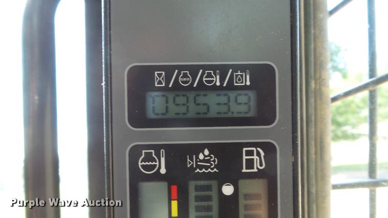 image for item DD7293 2015 Case TV380 skid steer