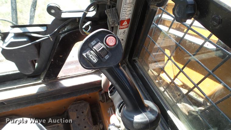 image for item DD7293 2015 Case TV380 skid steer