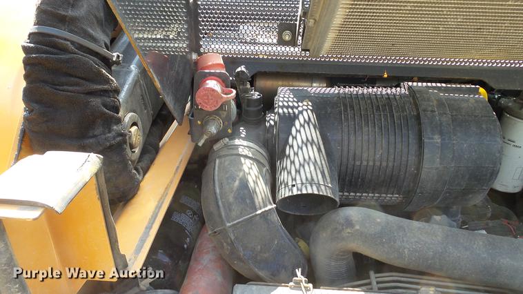 image for item DD7293 2015 Case TV380 skid steer